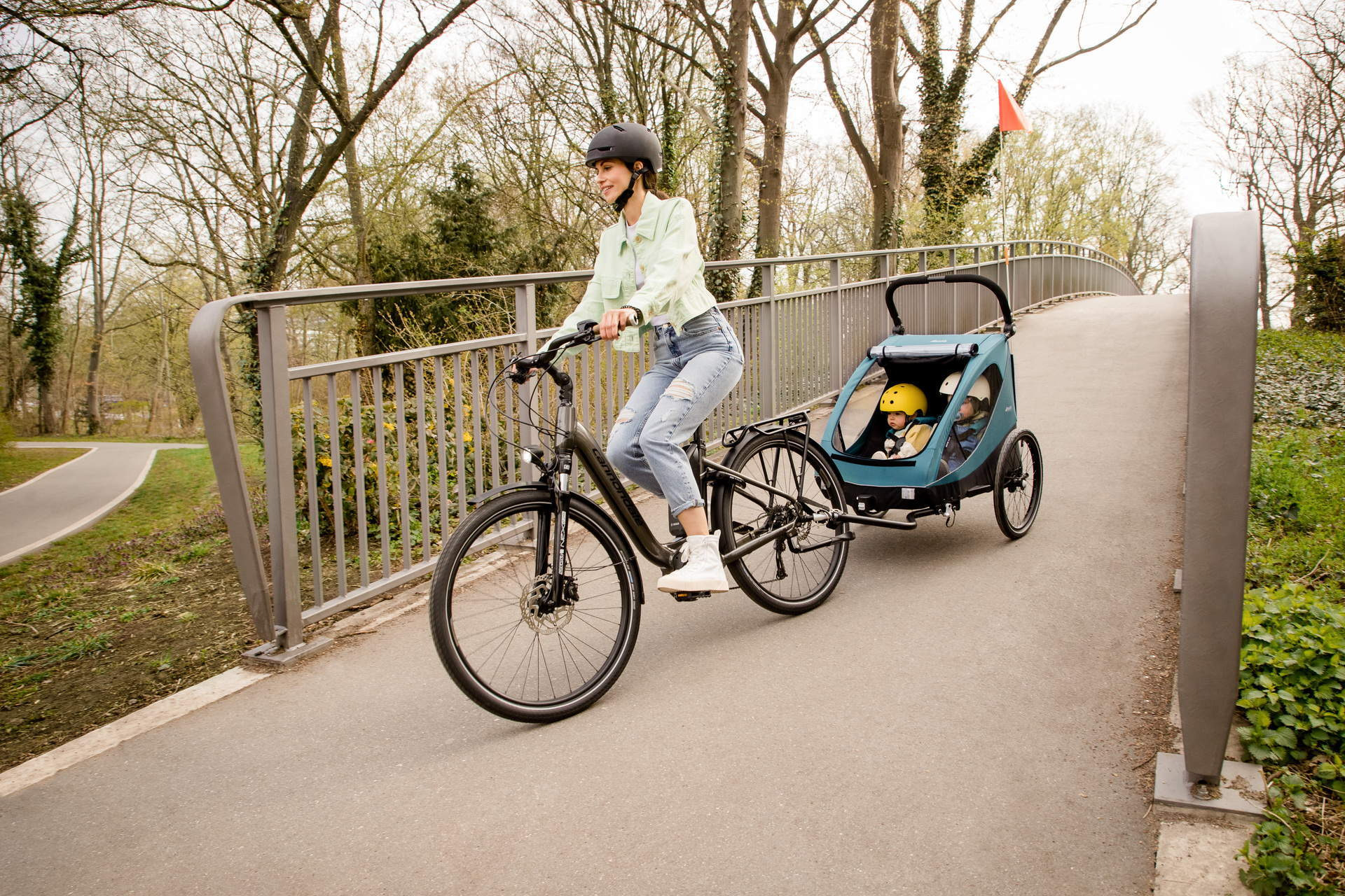 Silla de paseo y remolque de bicicleta